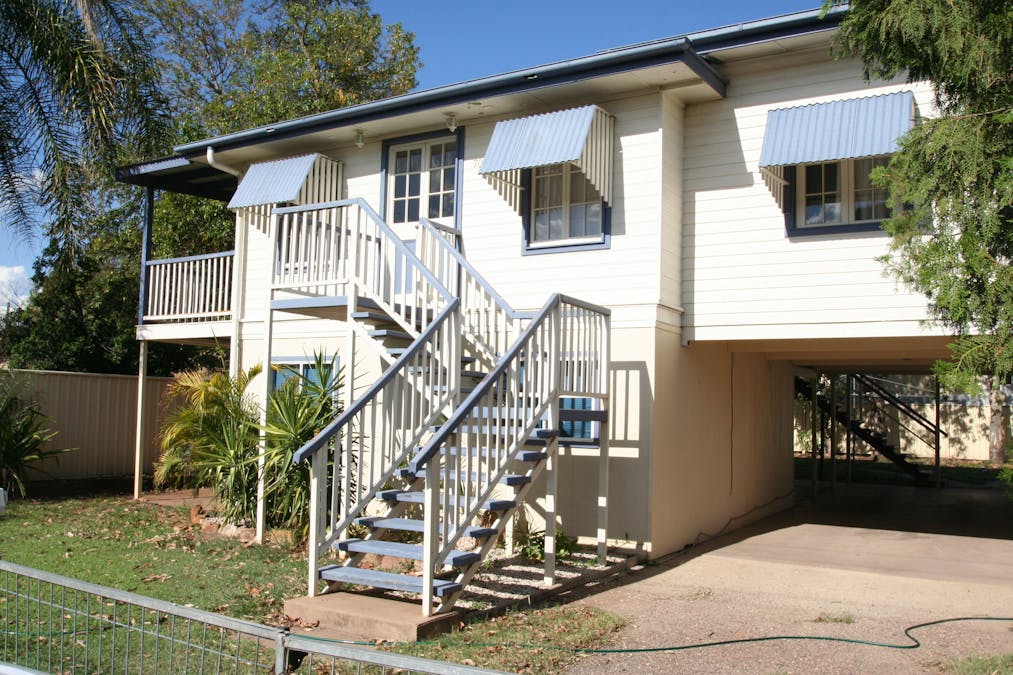 70 Baker Street, Emerald, QLD, 4720 - Image 1