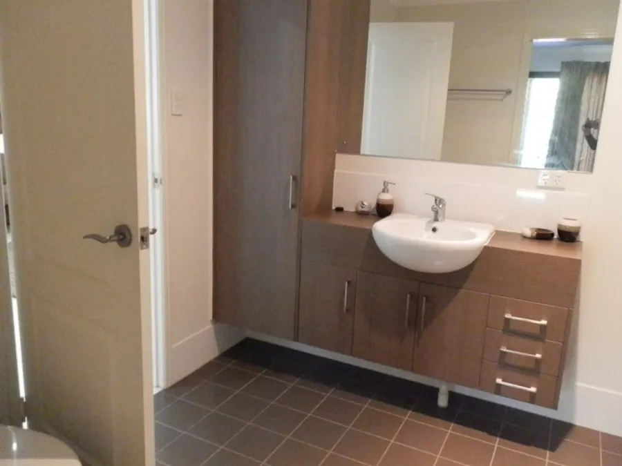 2/16 Riverview Street, Emerald, QLD, 4720 - Image 6