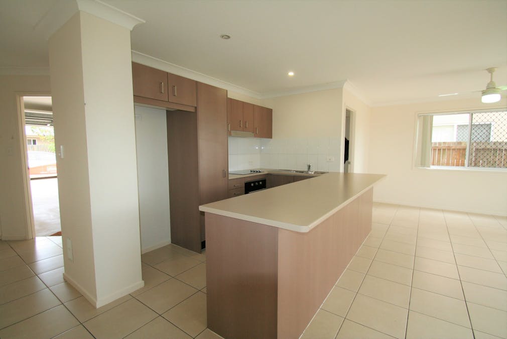 21/6 Sullivan Street, Emerald, QLD, 4720 - Image 2