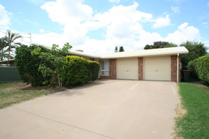 1 Grant Place, Emerald, QLD, 4720