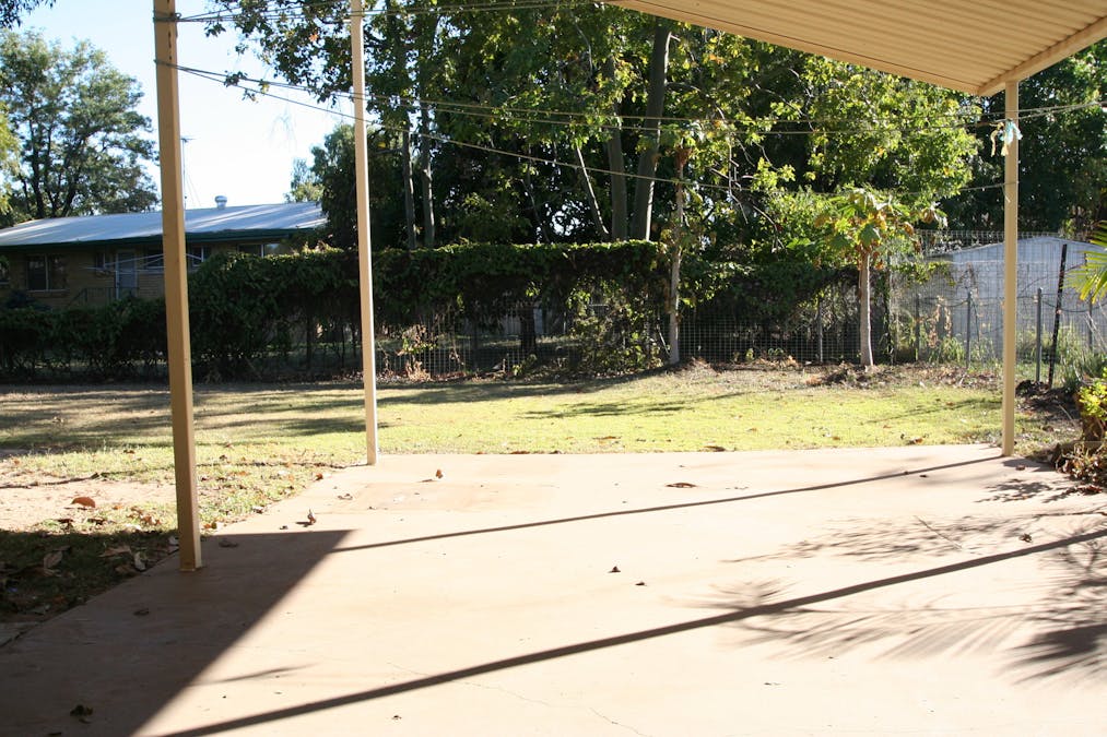 123 Harris Street, Emerald, QLD, 4720 - Image 6