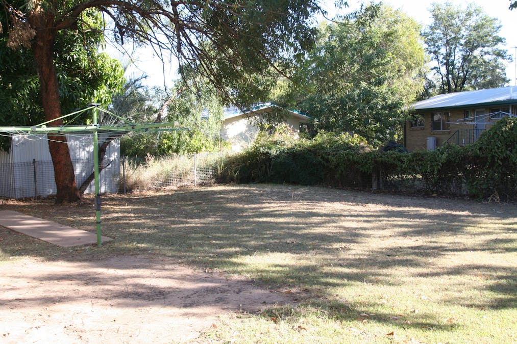 123 Harris Street, Emerald, QLD, 4720 - Image 8