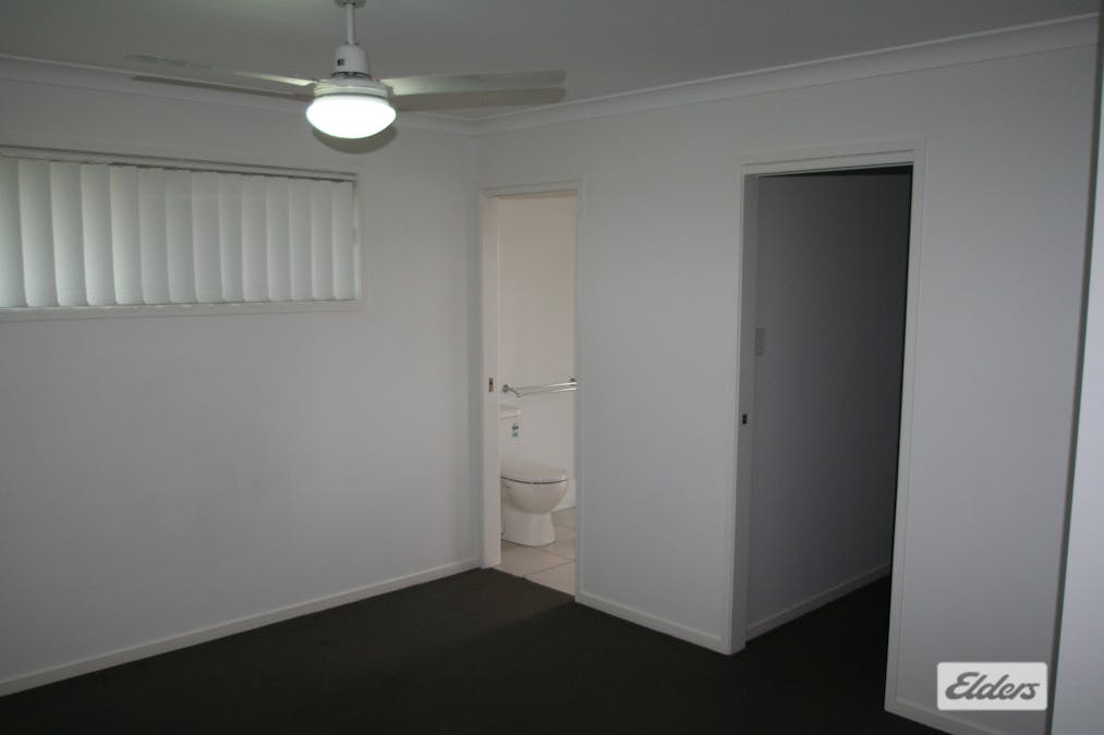 11 Sewell Street, Emerald, QLD, 4720 - Image 4