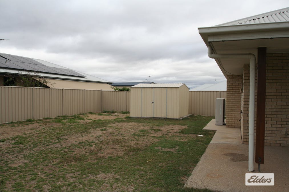 11 Sewell Street, Emerald, QLD, 4720 - Image 7