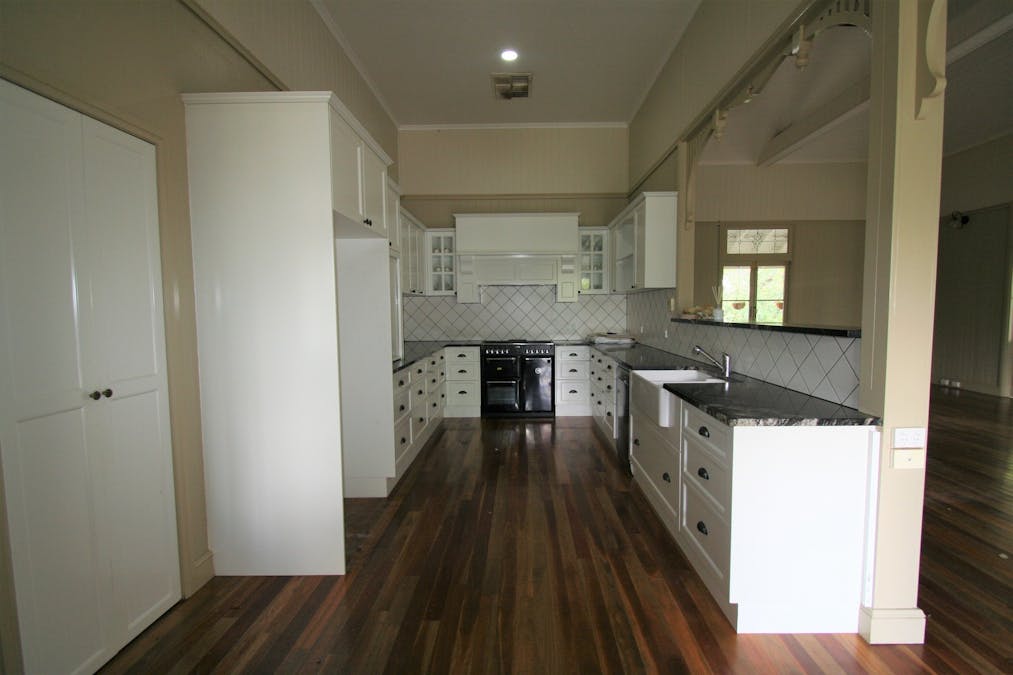 54 Tourmaline Road, Emerald, QLD, 4720 - Image 3