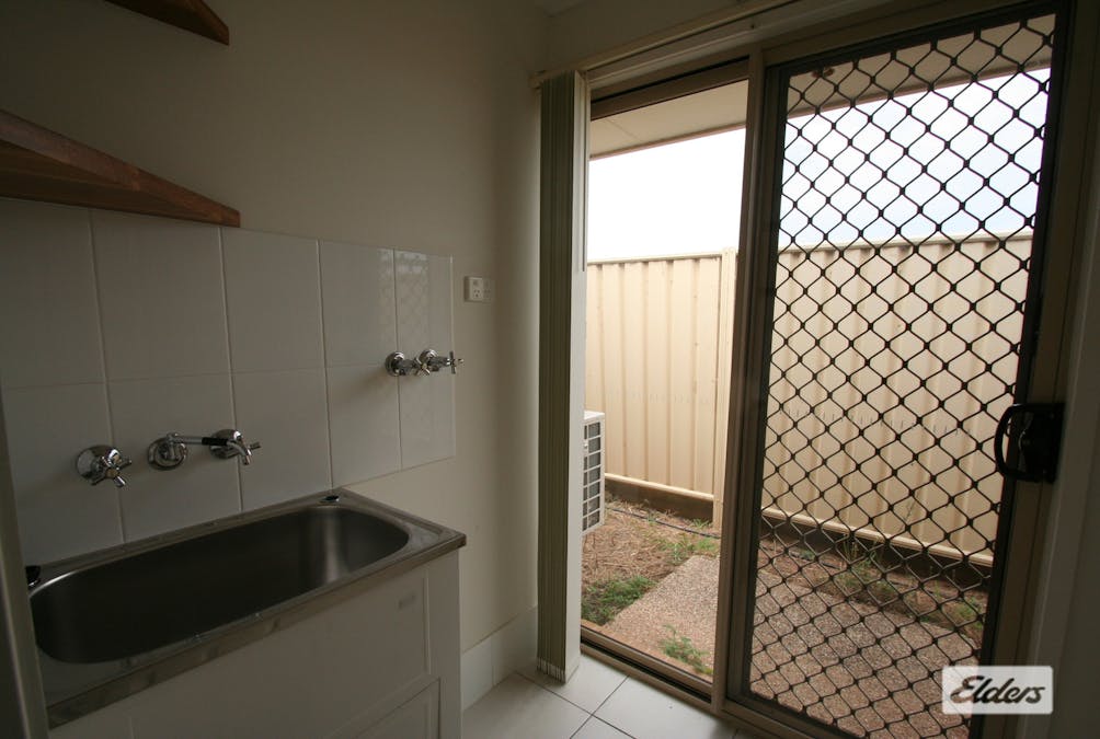 13 Windermere Street, Emerald, QLD, 4720 - Image 12