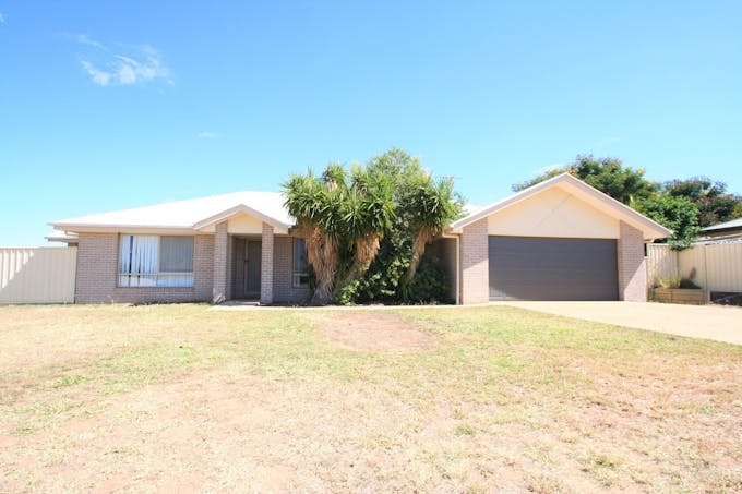 10 Lakeside Drive, Emerald, QLD, 4720 - Image 1
