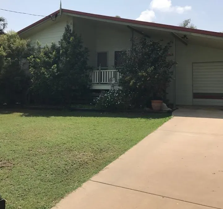 5 Pryor Place, Emerald, QLD, 4720 - Image 1