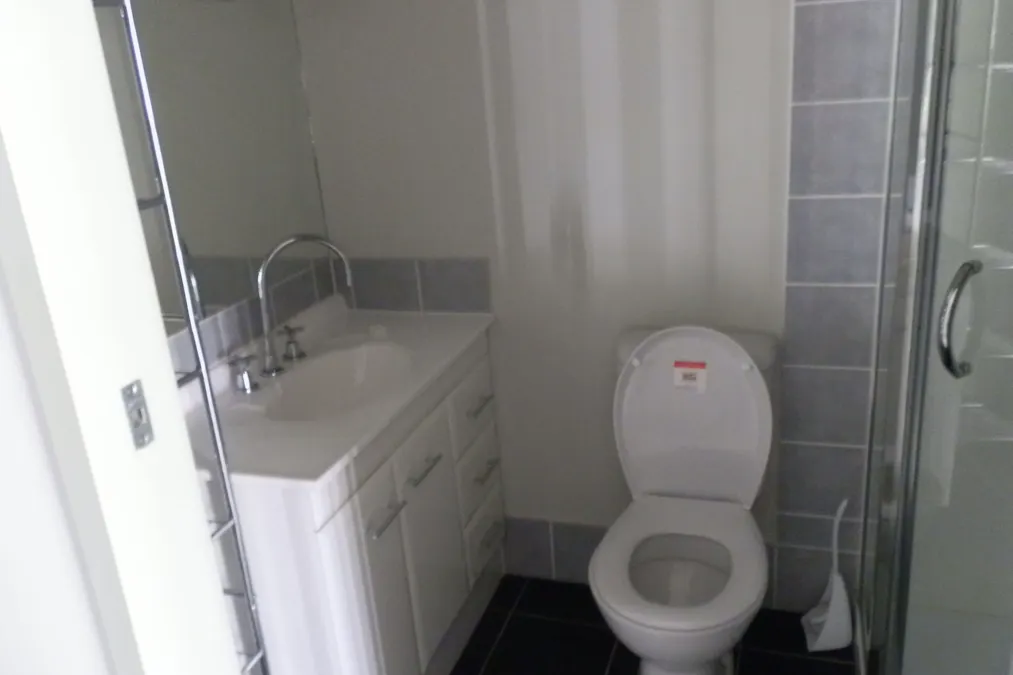 5 Pryor Place, Emerald, QLD, 4720 - Image 6