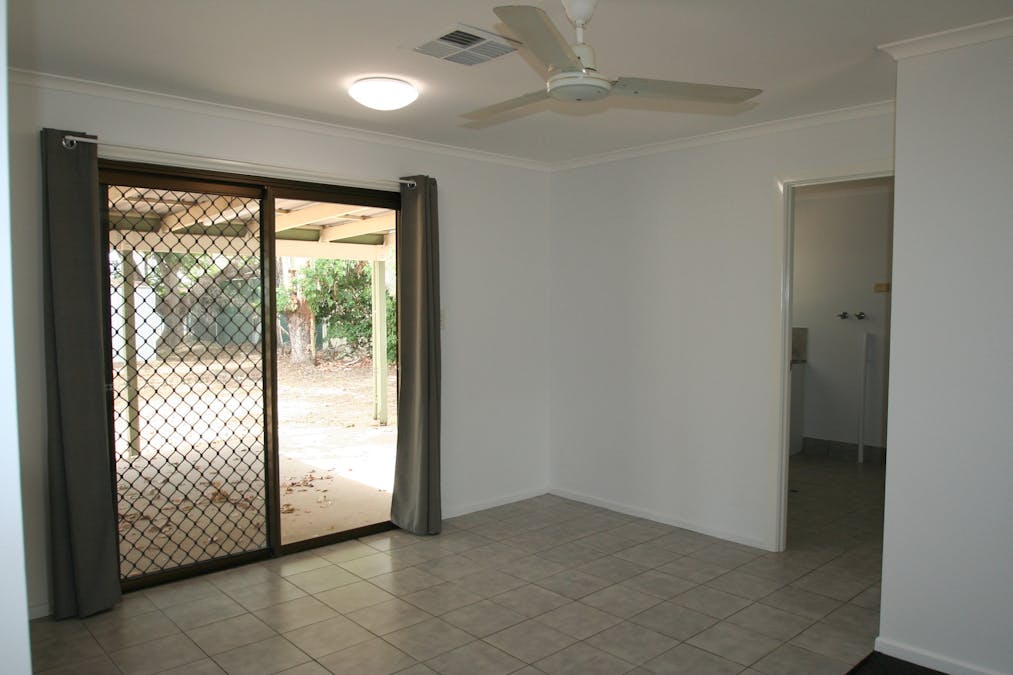 5 Gene Street, Emerald, QLD, 4720 - Image 3