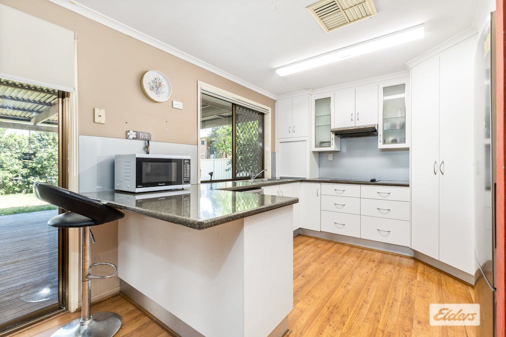 183 Borilla Street, Emerald, QLD, 4720 - Image 2