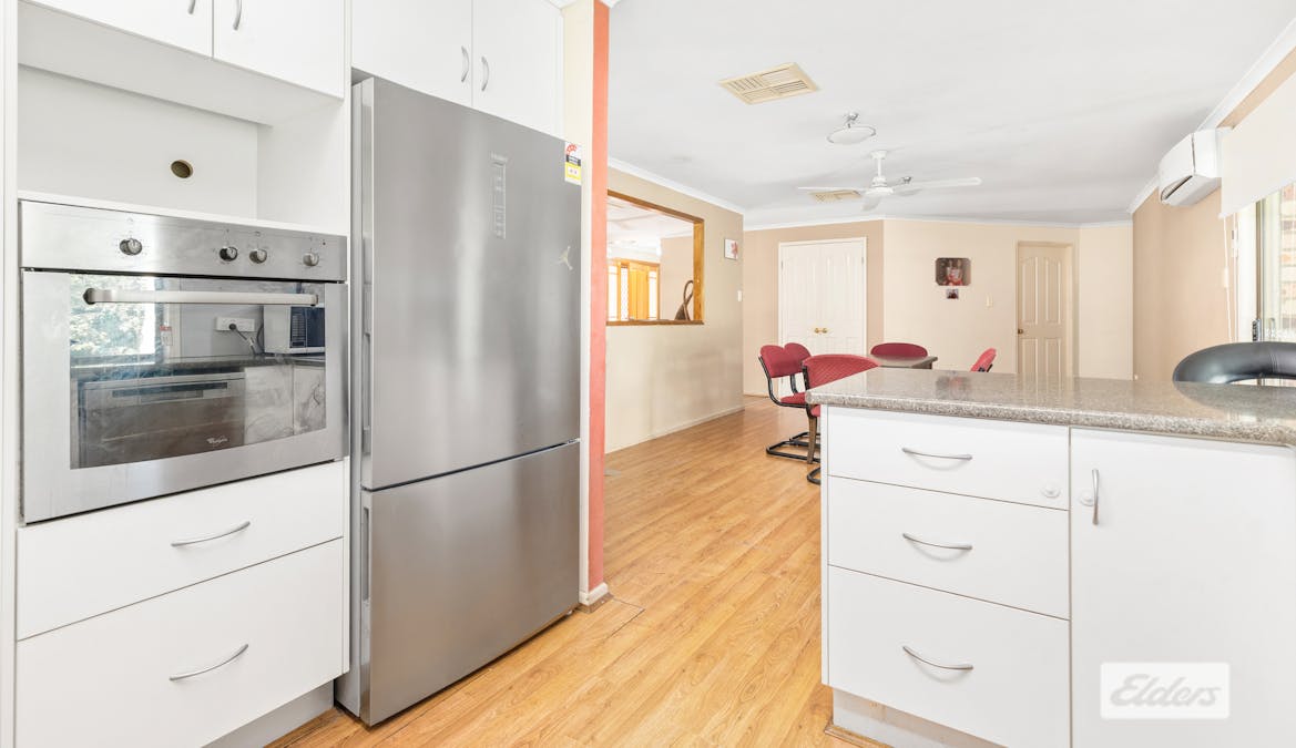 183 Borilla Street, Emerald, QLD, 4720 - Image 4