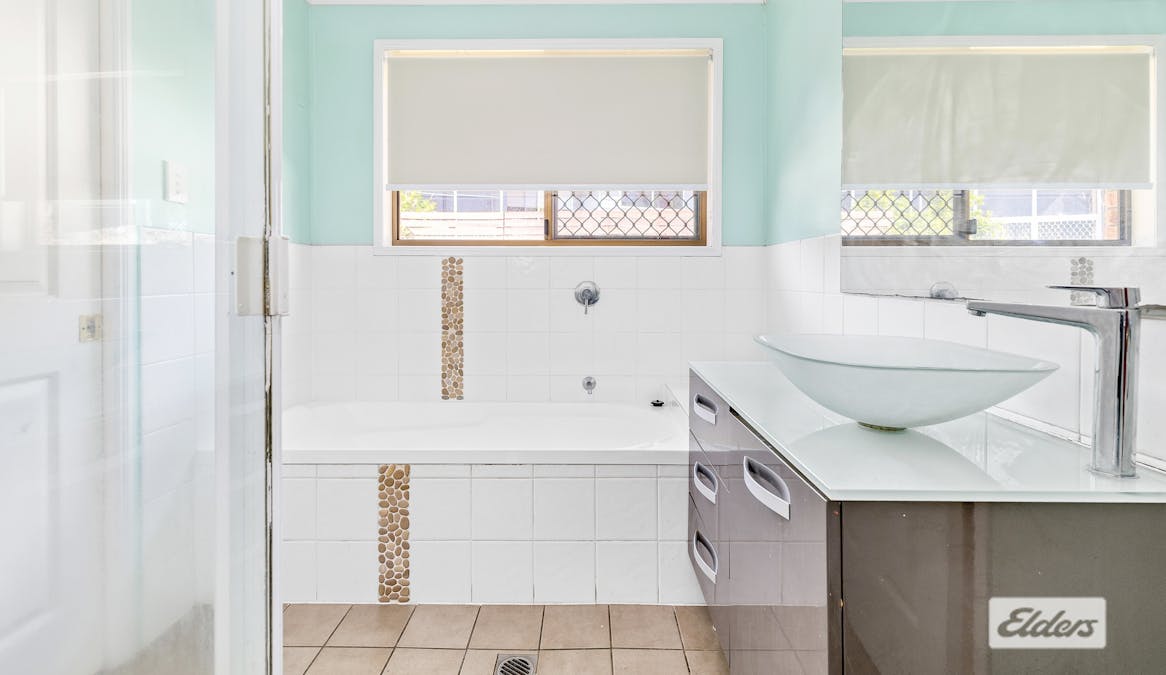 183 Borilla Street, Emerald, QLD, 4720 - Image 13