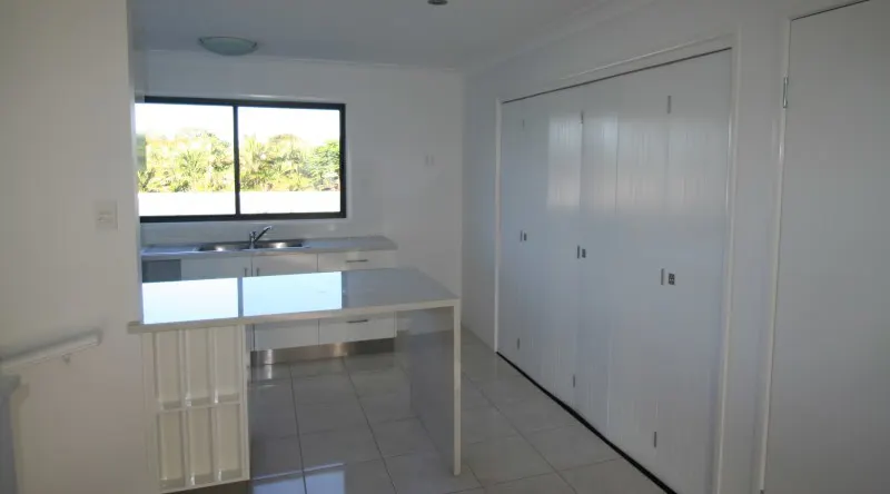 15/9 Cypress Street, Emerald, QLD, 4720 - Image 8