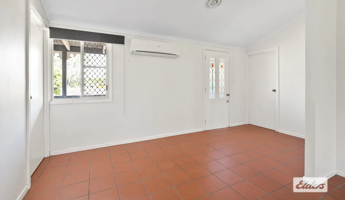 5 Edwards Place, Emerald, QLD, 4720 - Image 10