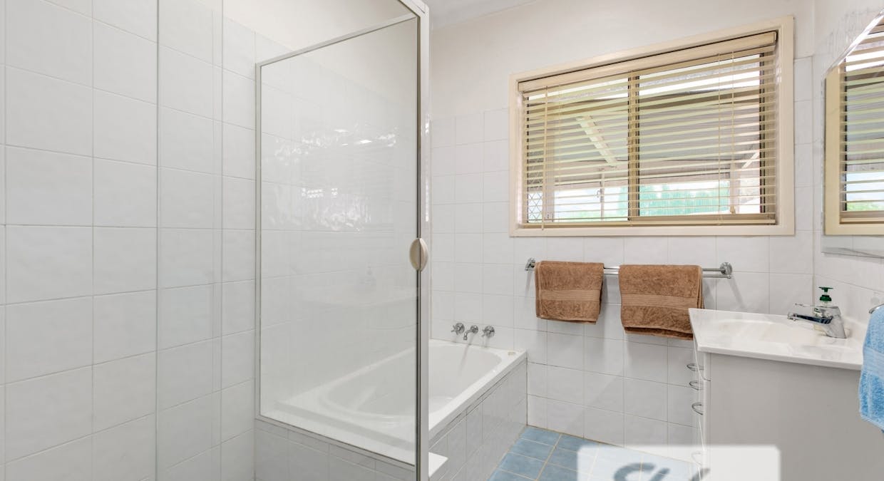 2 Bray Crescent, Garden Suburb, NSW, 2289 - Image 5