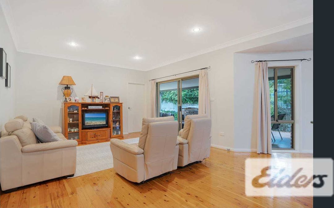 8 Roberts Circuit, Lambton, NSW, 2299 - Image 2