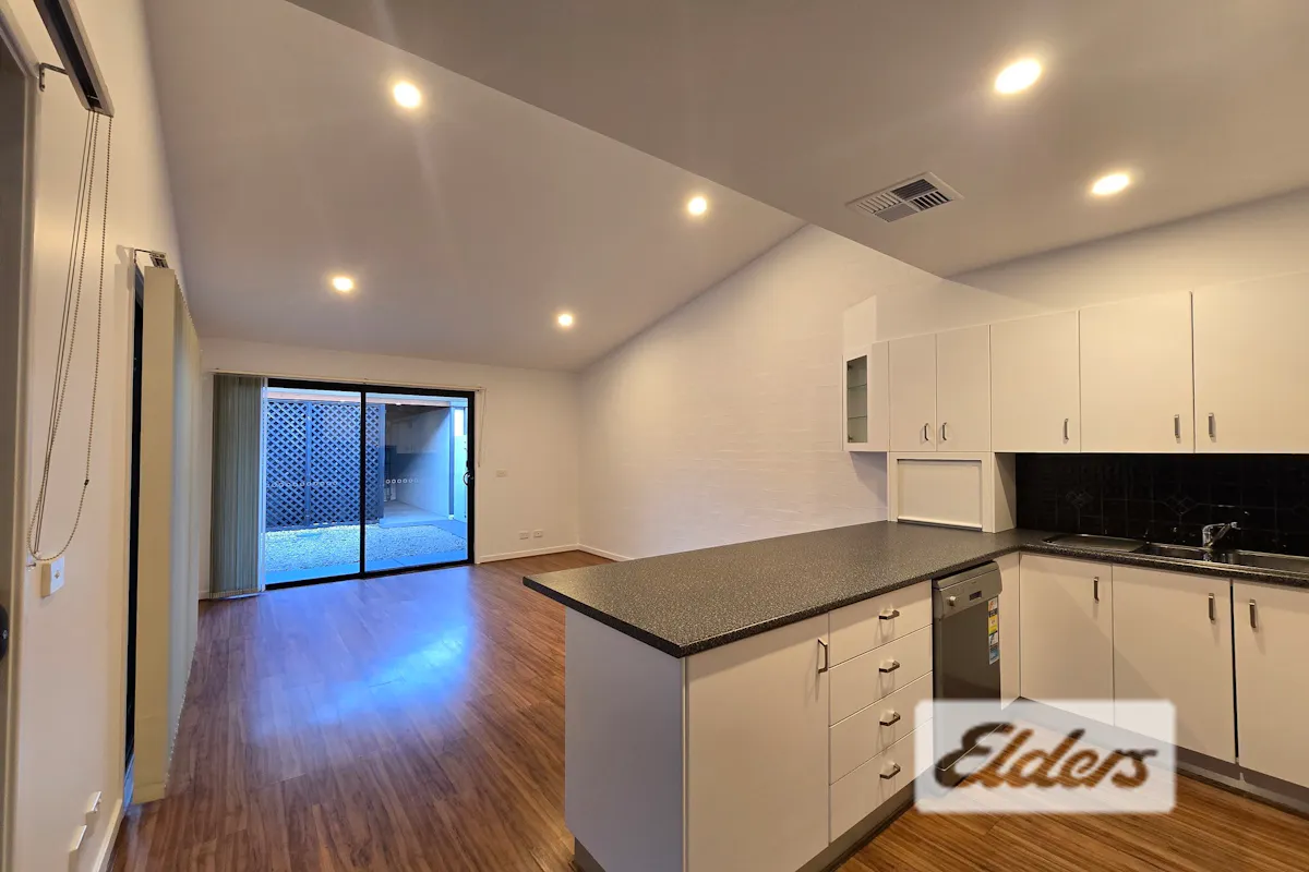 1/15 Emerald Street — photo 5 of 14