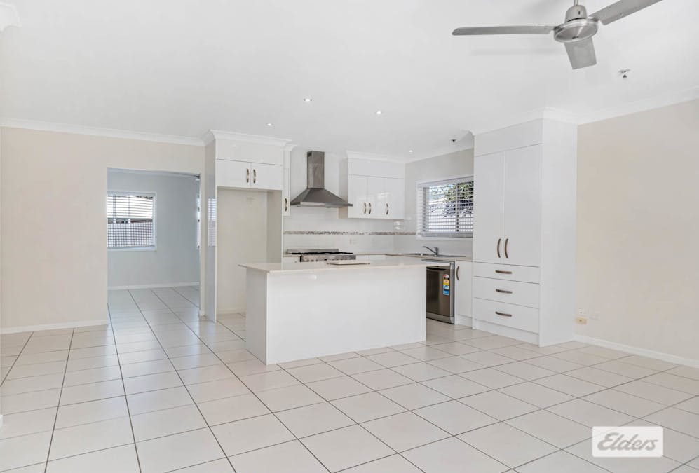 23 Olympia Avenue, Barlows Hill, QLD, 4703 - Image 4