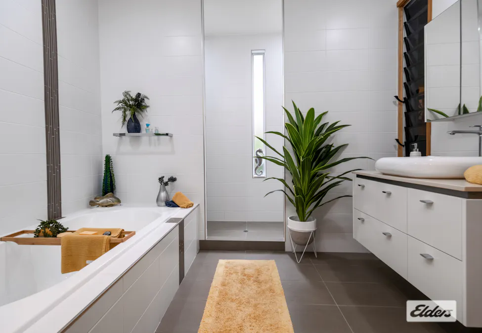 21 Buccaneer Avenue, Lammermoor, QLD, 4703 - Image 34