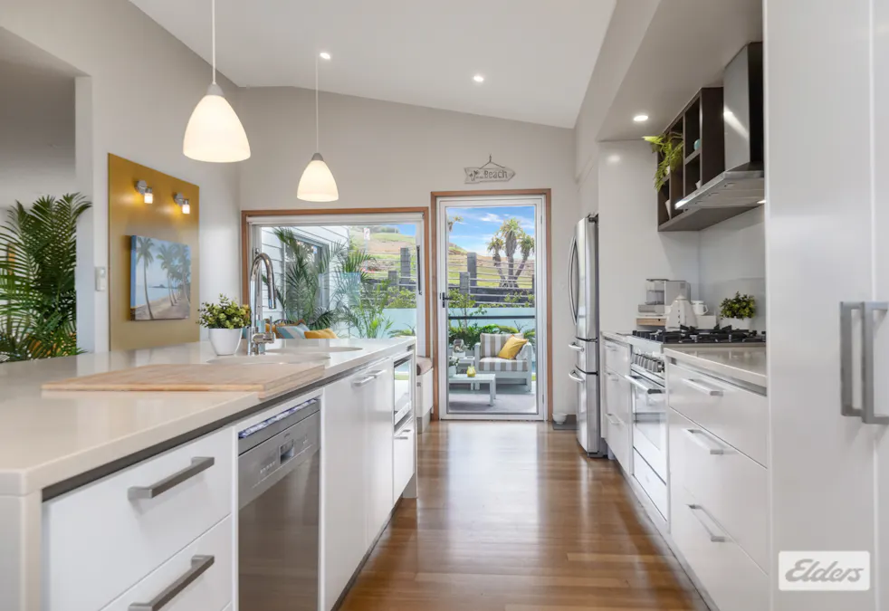 21 Buccaneer Avenue, Lammermoor, QLD, 4703 - Image 6