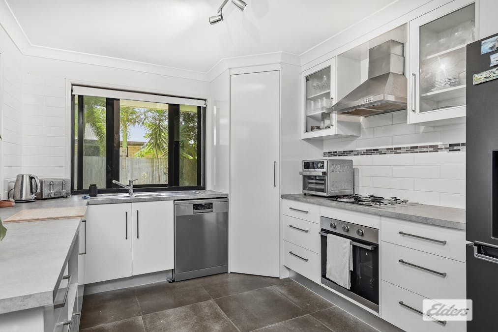 14 Bells Court, Rosslyn, QLD, 4703 - Image 9