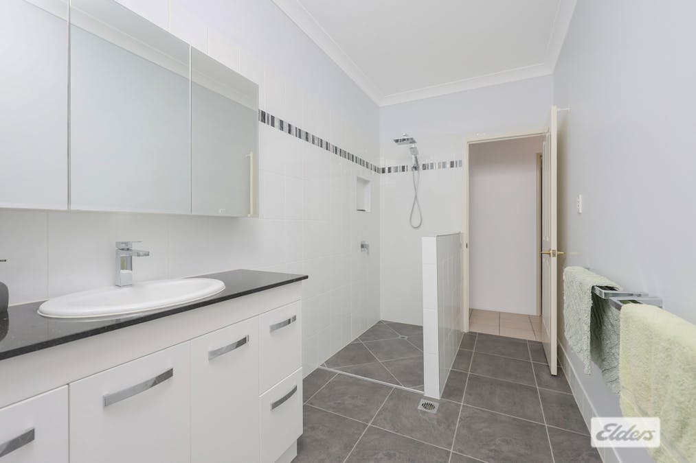 7 Stirling Drive, Rockyview, QLD, 4701 - Image 13