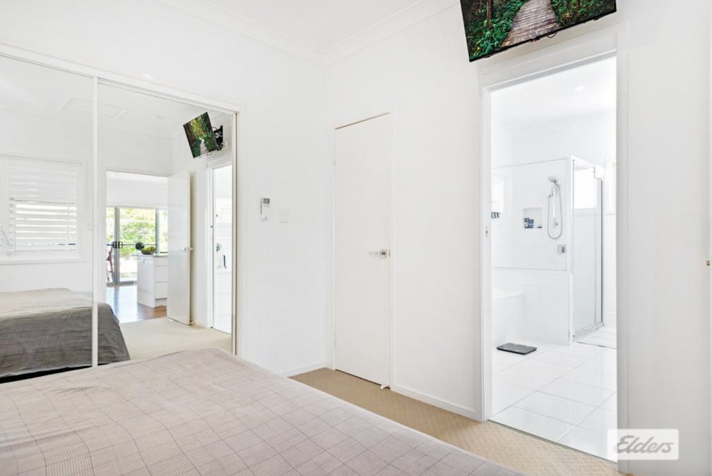 34 Cathne Street, Cooee Bay, QLD, 4703 - Image 12