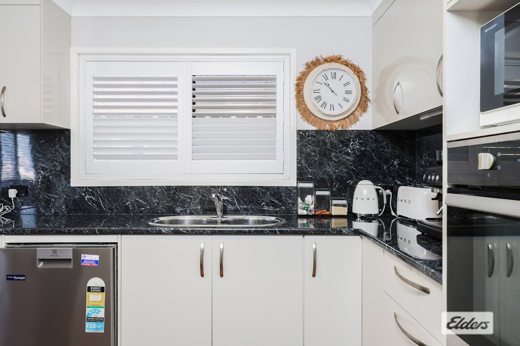 10 Keppel Street, Meikleville Hill, QLD, 4703 - Image 6