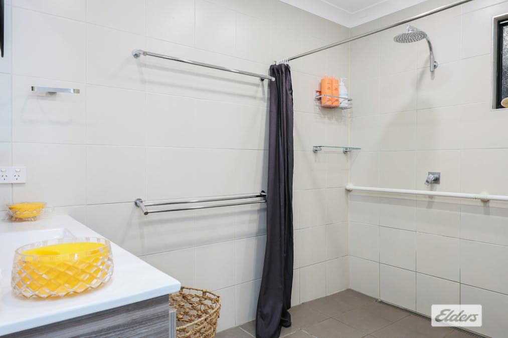 10 Keppel Street, Meikleville Hill, QLD, 4703 - Image 15