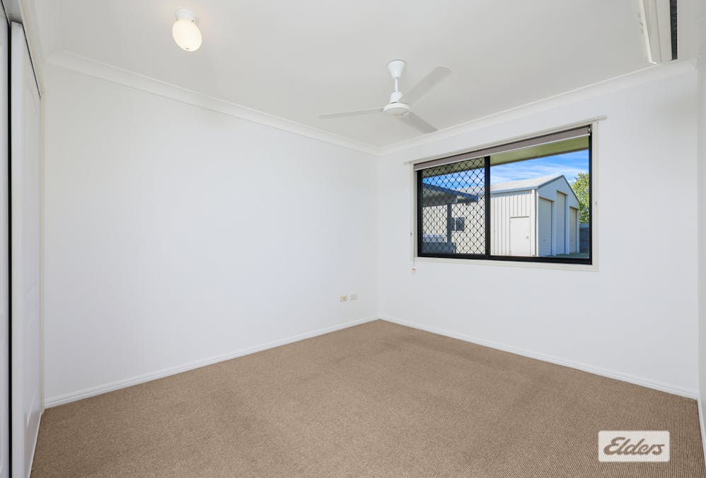 16 Cypress Avenue, Norman Gardens, QLD, 4701 - Image 12