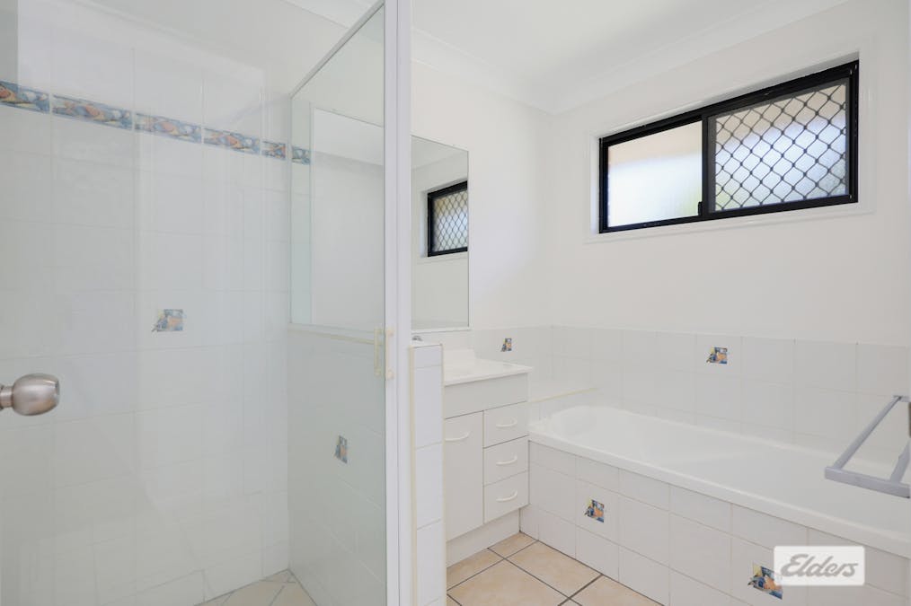 16 Cypress Avenue, Norman Gardens, QLD, 4701 - Image 14