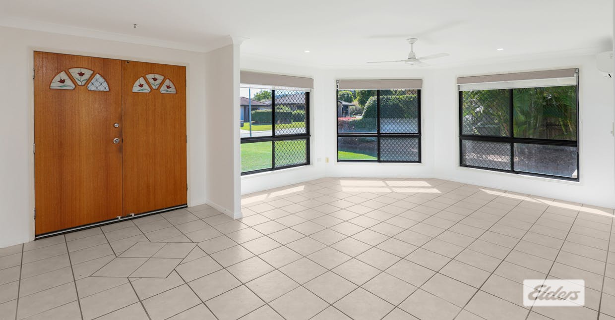 16 Cypress Avenue, Norman Gardens, QLD, 4701 - Image 6