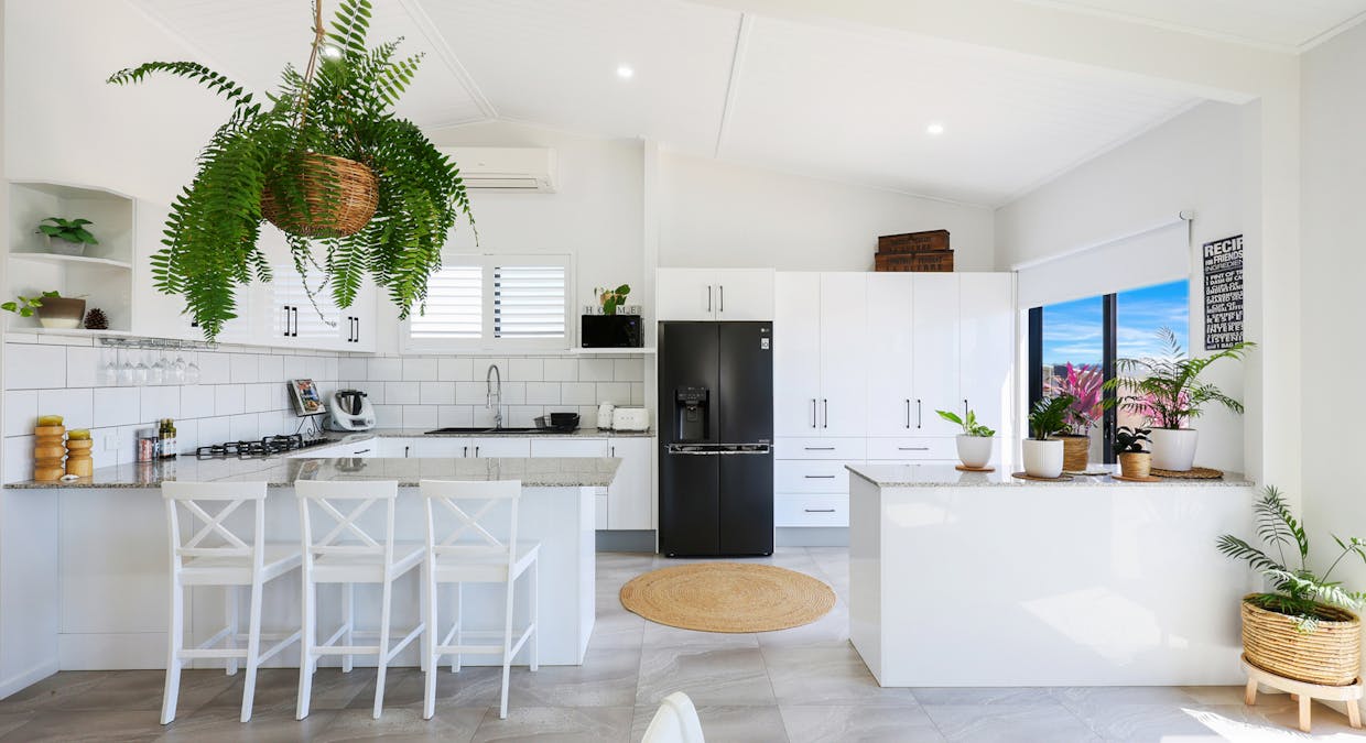 5 Rosewood Street, Taranganba, QLD, 4703 - Image 8