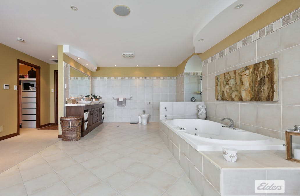 9 Rosslyn Close, Lammermoor, QLD, 4703 - Image 19