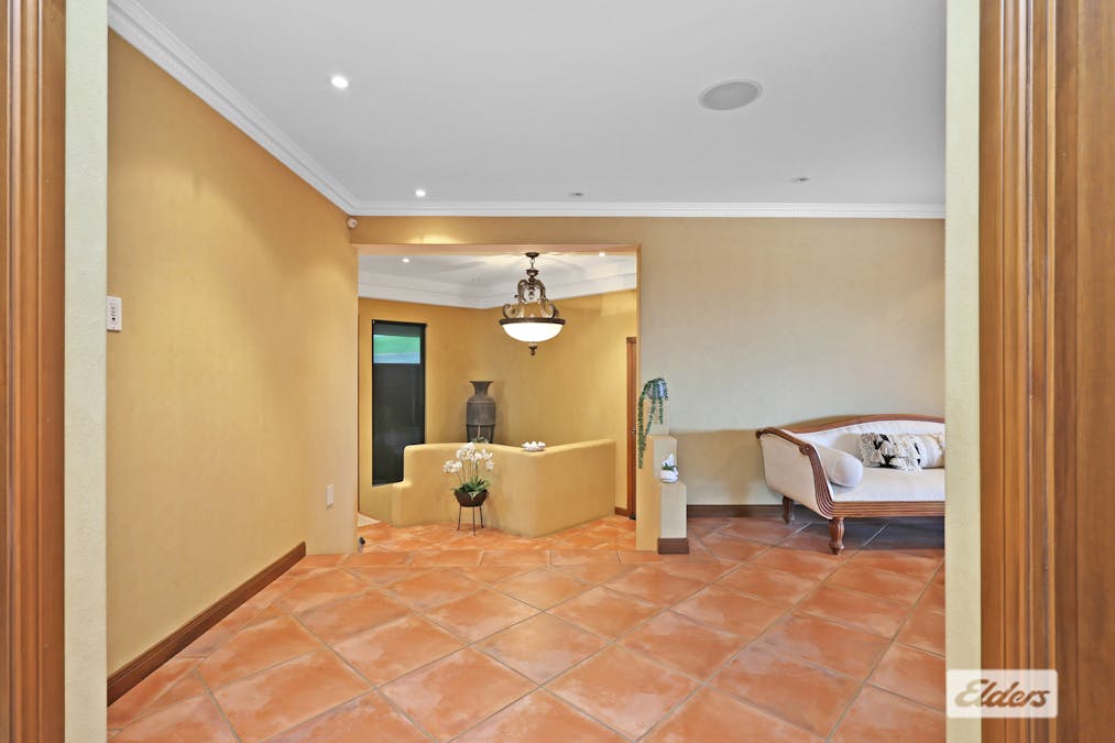 9 Rosslyn Close, Lammermoor, QLD, 4703 - Image 14