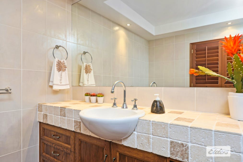 9 Rosslyn Close, Lammermoor, QLD, 4703 - Image 29