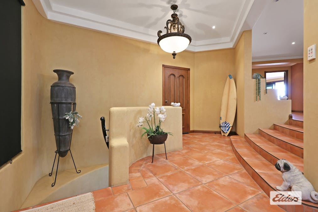 9 Rosslyn Close, Lammermoor, QLD, 4703 - Image 13