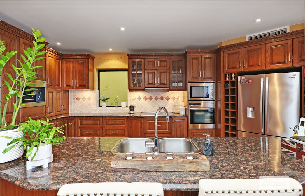 9 Rosslyn Close, Lammermoor, QLD, 4703 - Image 11