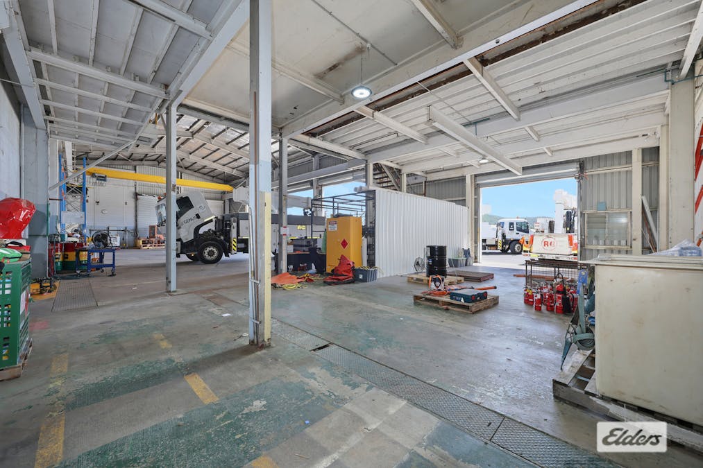 777  Yaamba Road, Parkhurst, QLD, 4702 - Image 15