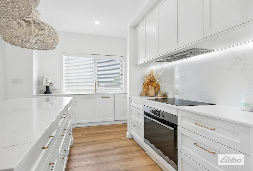 100 Bottlebrush Drive, Lammermoor, QLD, 4703 - Image 9