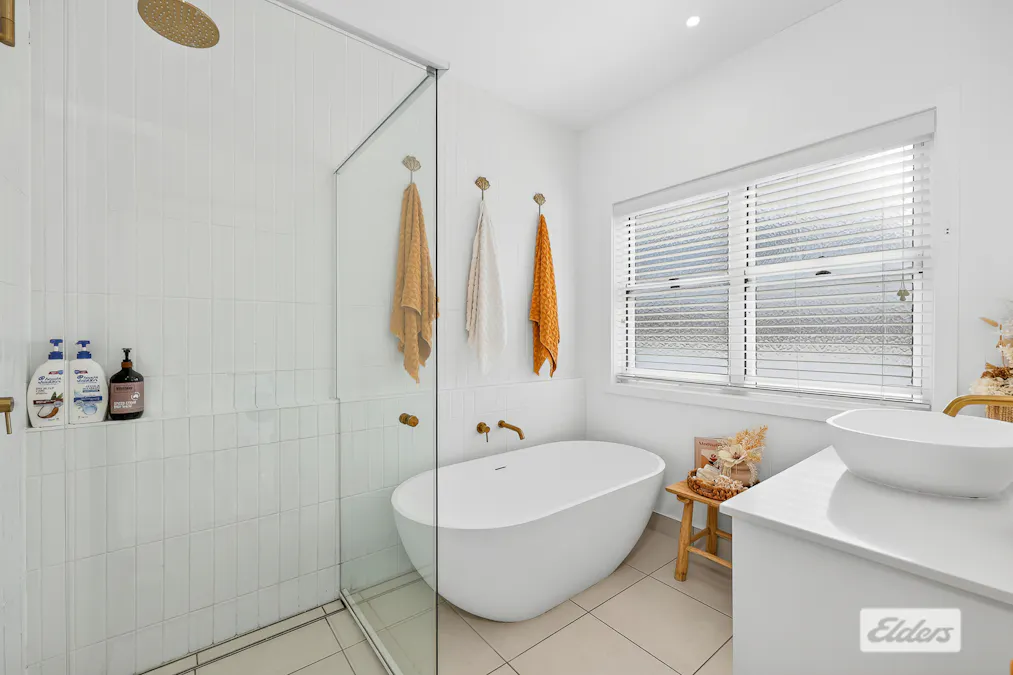 100 Bottlebrush Drive, Lammermoor, QLD, 4703 - Image 31