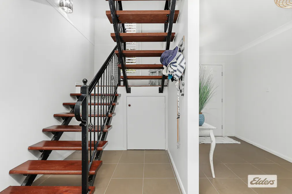 8 Sunset Court, Lammermoor, QLD, 4703 - Image 12