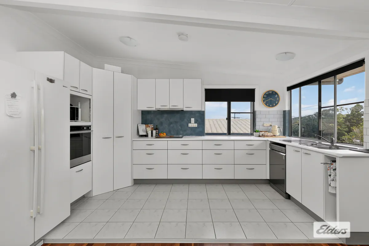 43 Hughes Street — photo 16 of 28