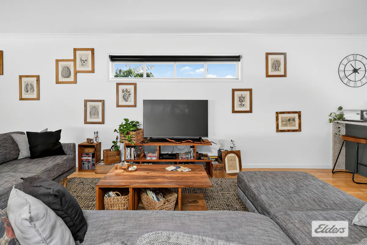 8 Matthew Flinders Drive — photo 12 of 30