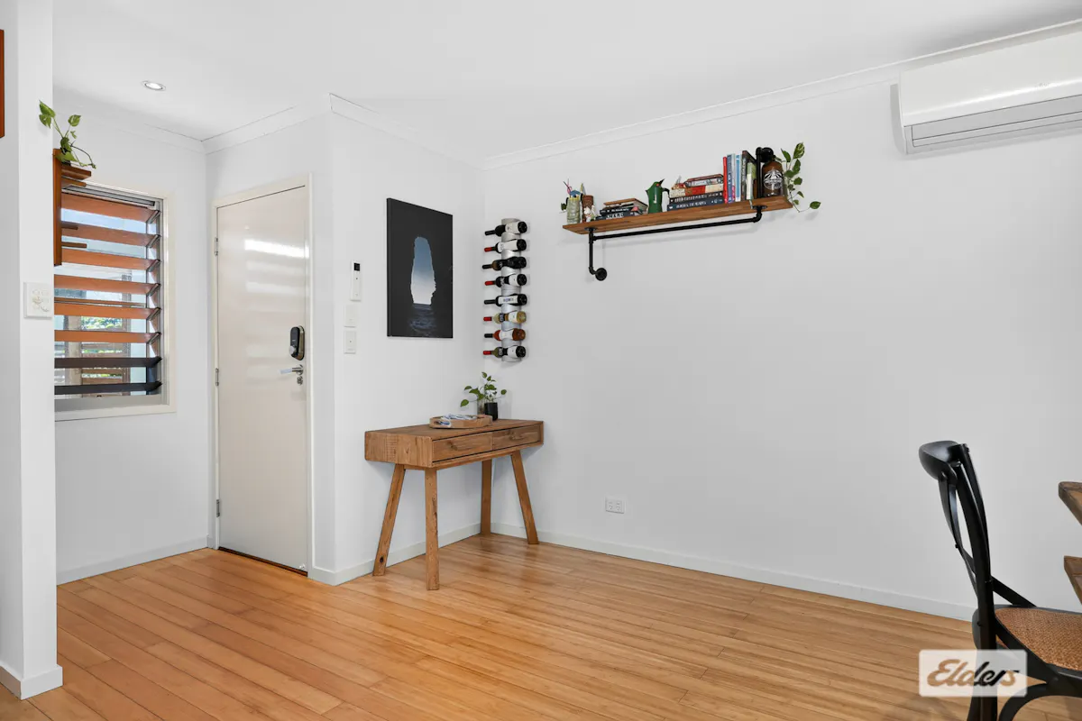 8 Matthew Flinders Drive — photo 7 of 30