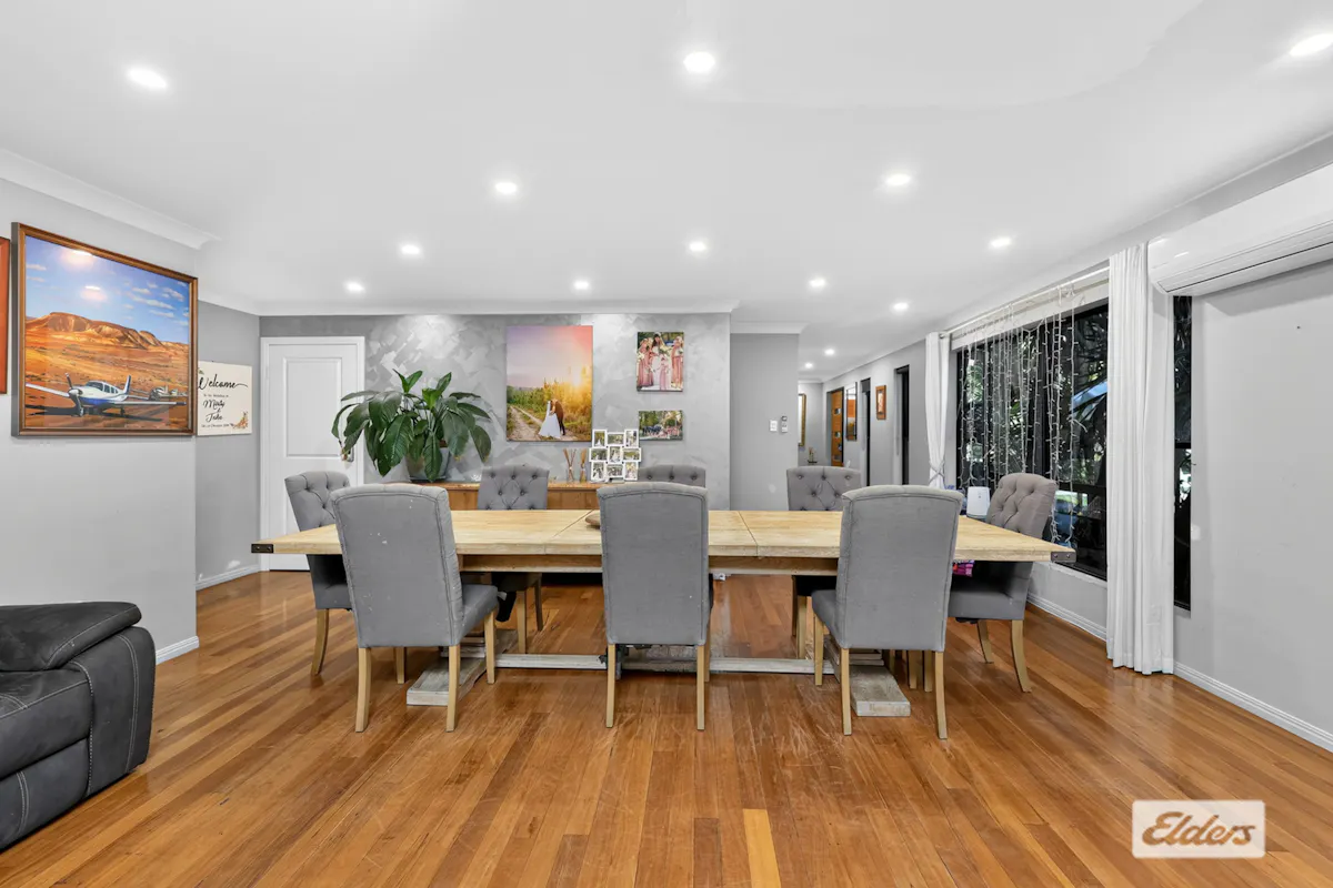 25 Coleman Crescent — photo 12 of 29