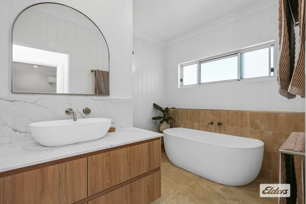 10 Kempsea Avenue, Rosslyn, QLD, 4703 - Image 21