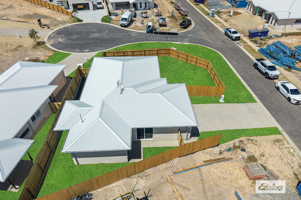 1 & 2/1 Sykes Place, Hidden Valley, QLD, 4703 - Image 15