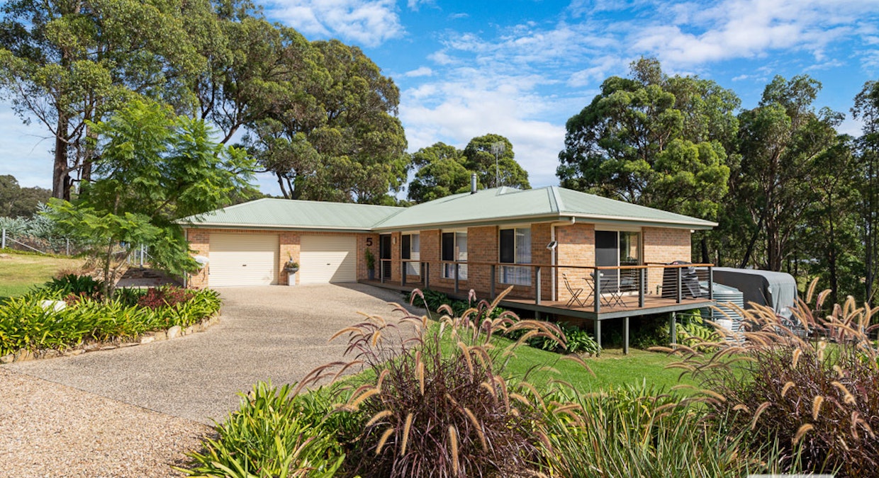 5 Silverdell Place, Surf Beach, NSW, 2536 - Image 1